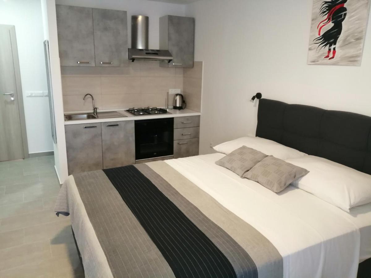 Istra Apartment *